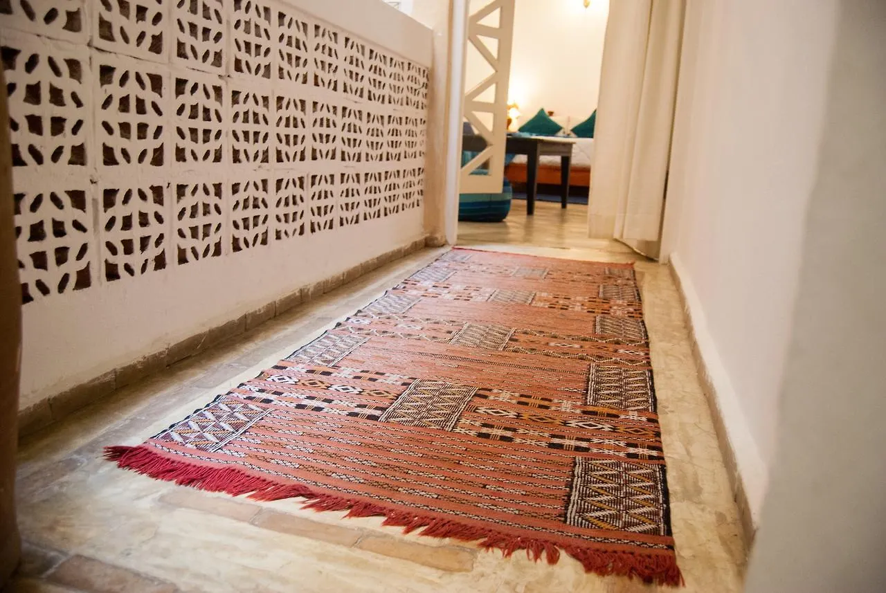 Riad Dar Latigeo Esauira 3*,